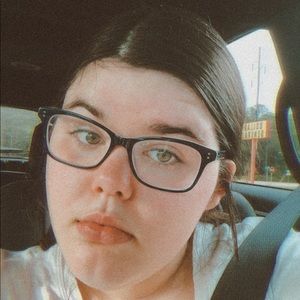 Meet your Posher, Savannah